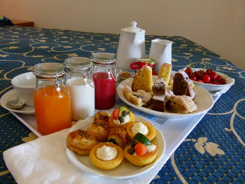 Hotel Paradise Фано Екстер'єр фото